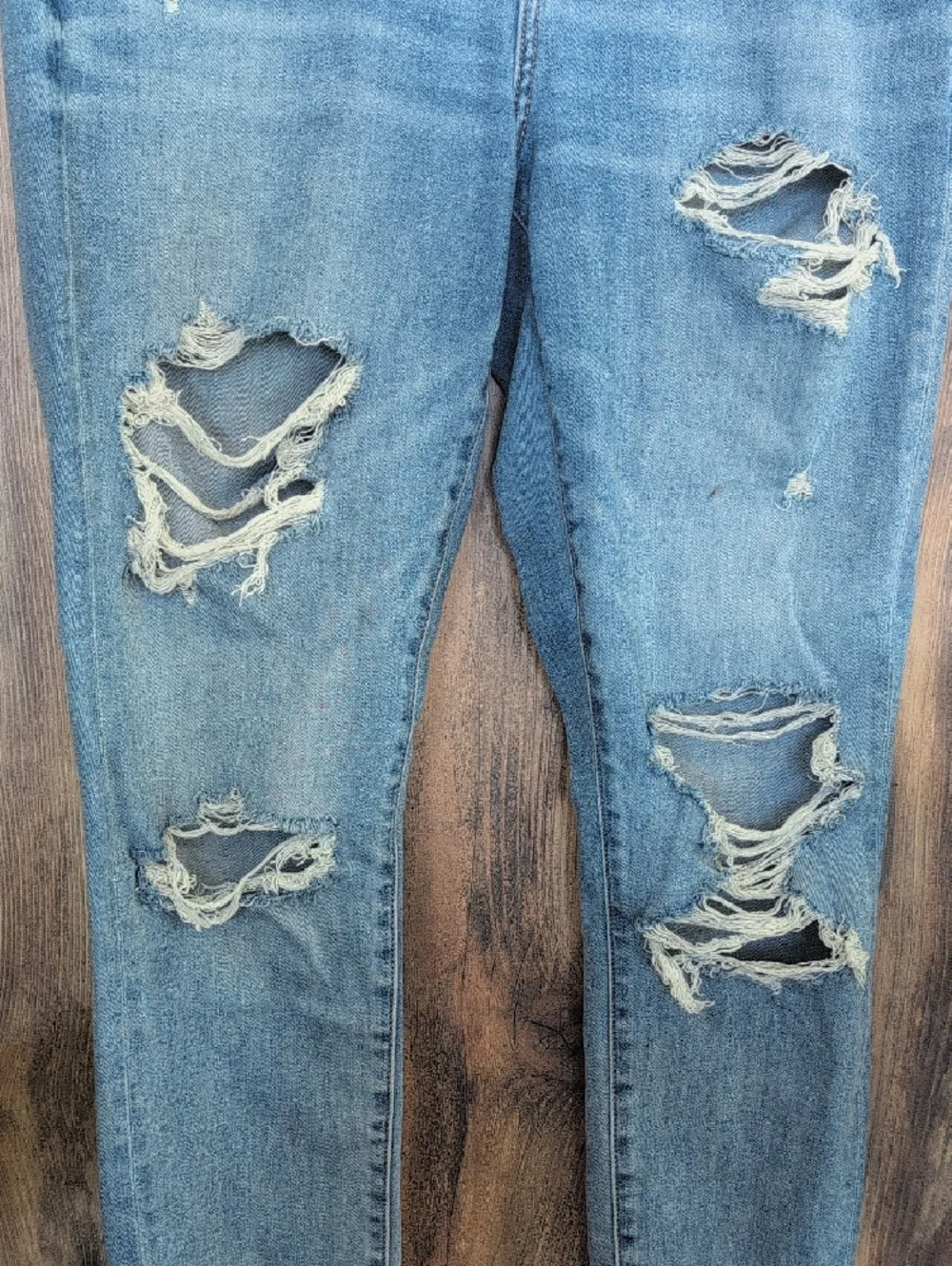 American Eagle Next Level Stretch Hi Rise Jegging Destroyed Jeans 12     F230